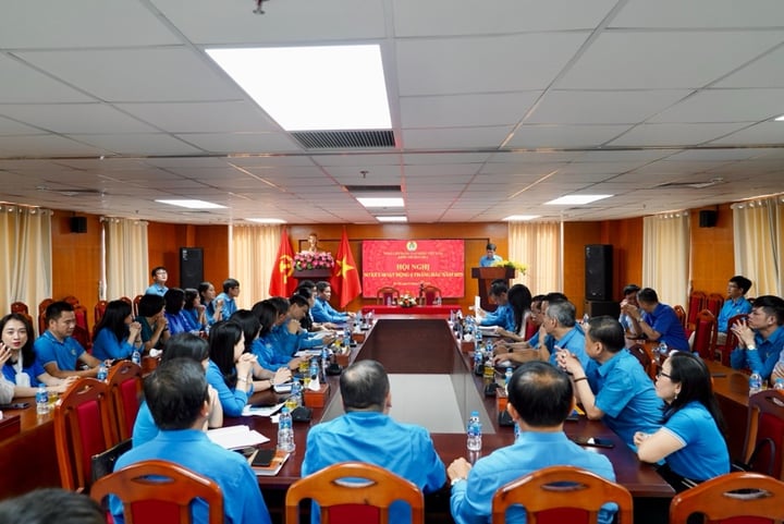 Hội nghị sơ kết Khối Thi đua 1: Điểm nhấn Chuyển đổi số, chăm lo người lao động - Ảnh 4.