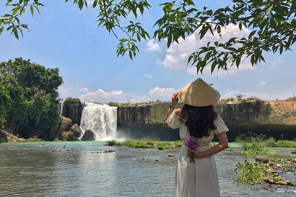 បទពិសោធន៍រដូវក្តៅចំនួន 7 ជាមួយភ្នំបៃតង និងព្រៃឈើដែលមិនគួររំលងនៅតំបន់ខ្ពង់រាបកណ្តាល