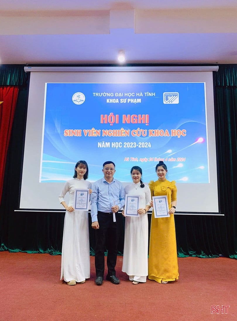 bqbht_br_anh-nhom-suong-va-thay.jpg