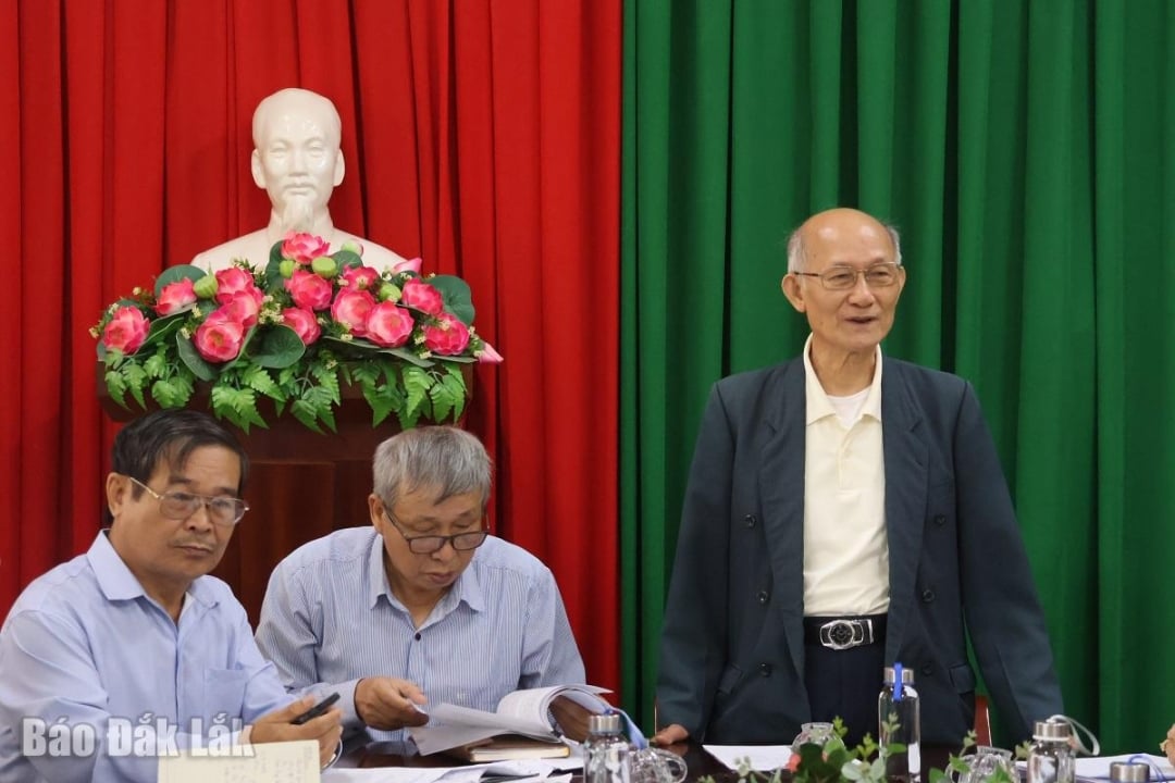 Chủ tịch Hội Cựu giáo chức tỉnh Hà Ngọc Đào tr