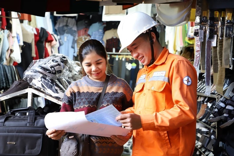 EVNCPC đẩy mạnh tuyên truyền, kiểm tra an toàn điện, phòng chống cháy nổ trong cộng đồng- Ảnh 1.