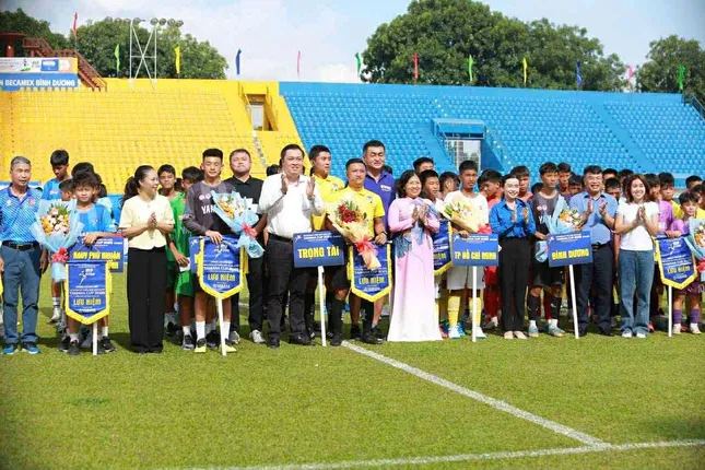 Hấp dẫn đua tranh tại Giải bóng đá thiếu niên toàn quốc ảnh 2