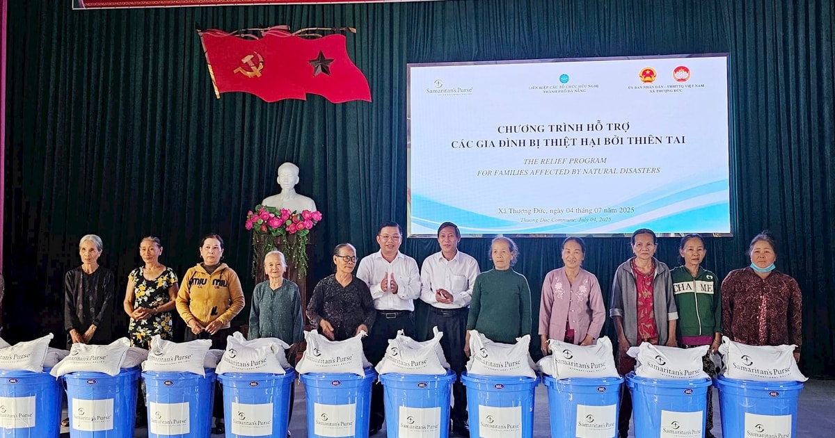 Tổ chức Samaritan’s Purse trao quà 300 hộ dân xã Thượng Đức
