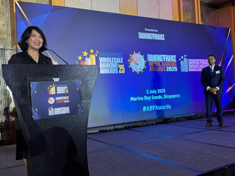 Vietcombank tiếp tục được vinh danh và nhận cú đúp giải thưởng quản trị rủi ro từ Asian Banking and Finance- Ảnh 4.