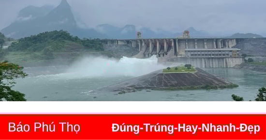 Đóng 2 cửa xả đáy hồ thủy điện Tuyên Quang