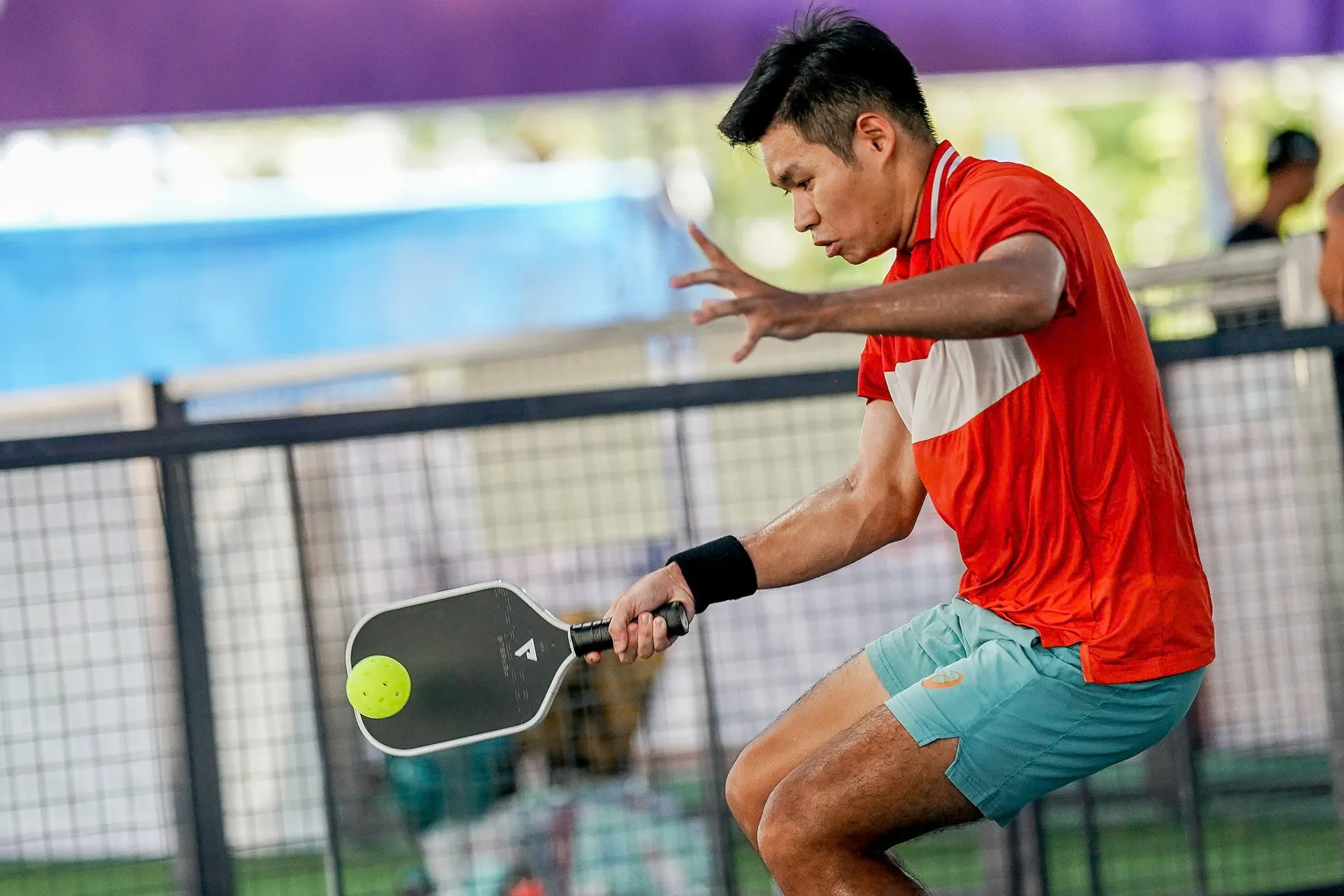 Những khoảnh khắc ấn tượng trong ngày đầu tranh tài của Giải Vô địch Pickleball Việt Nam 2025 ảnh 8