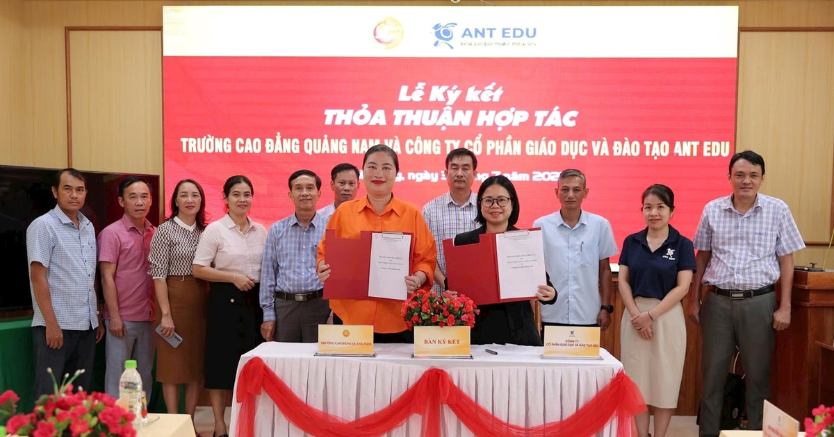 ភ្ជាប់ដើម្បីកែលម្អស្តង់ដារ និងបង្កើតការងារសម្រាប់សិស្ស