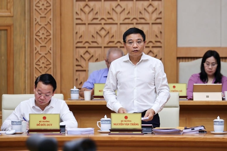 Thủ tướng yêu cầu kiên định mục tiêu, thực hiện "3 tăng tốc"
