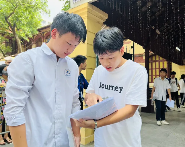 Sở GD&ĐT Hà Nội: UBND cấp xã trả Phiếu báo kết quả thi vào 10 cho thí sinh ảnh 1