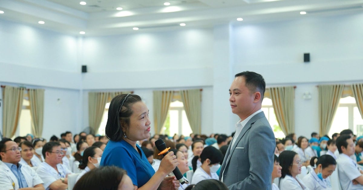 Hơn 400 cán bộ y tế Đại học Đông Á tham gia chuyên đề “Ứng dụng trí tuệ cảm xúc trong công việc và cuộc sống”