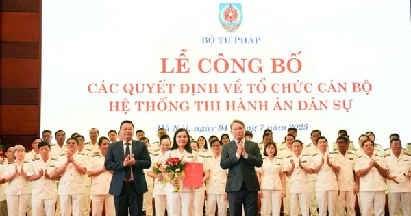 Kiện toàn cán bộ và ra mắt phần mềm biên lai điện tử Thi hành án dân sự
