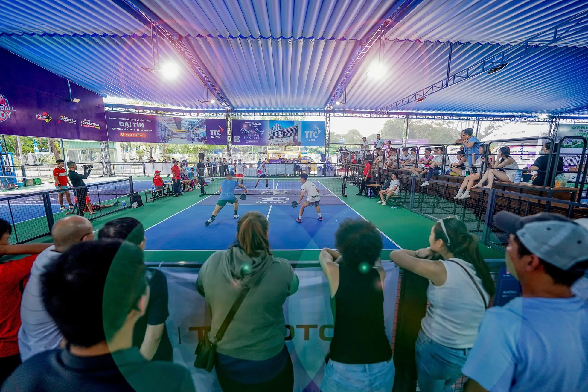 Những màn trình diễn đỉnh cao thổi bùng không khí sôi động ở Giải Pickleball Việt Nam 2025 ảnh 2