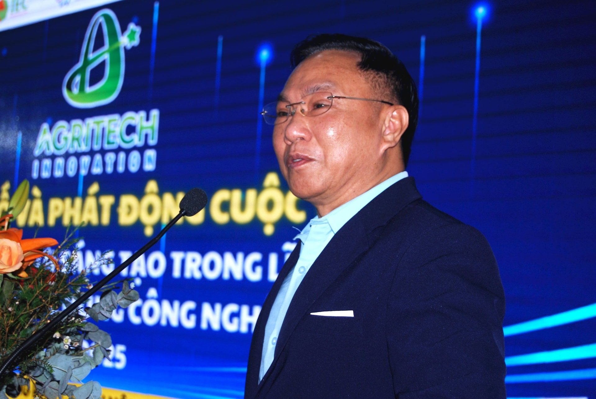 Ông Peter Hòa Nguyễn, Giám đốc điều hành Công ty Cổ phần Công nghệ Veron Group chia sẻ về ứng dụng công nghệ IoT, AI trong sản xuất nông nghiệp