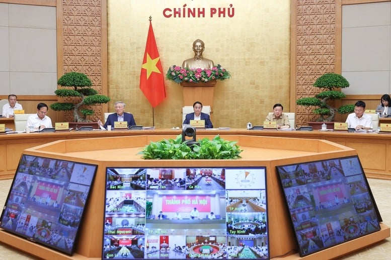 Thủ tướng yêu cầu kiên định mục tiêu, thực hiện "3 tăng tốc"