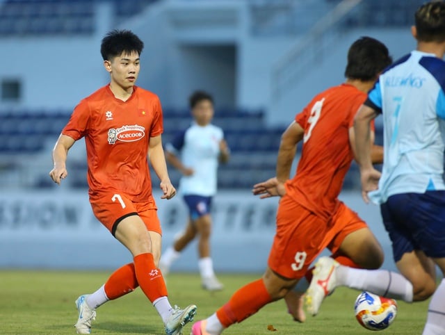 U.23 Việt Nam sắp loại thêm 5 cầu thủ: Sự kiên định của thầy Kim- Ảnh 2.
