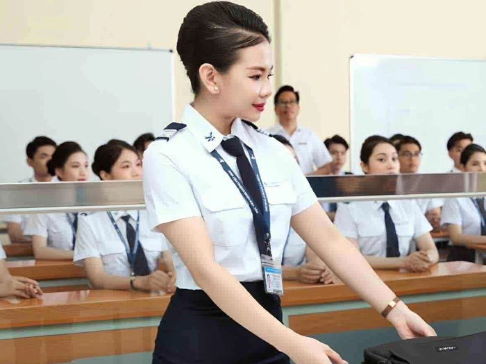 Trở thành tiếp viên hàng không sau khi tốt nghiệp: Như chạm đến ước mơ