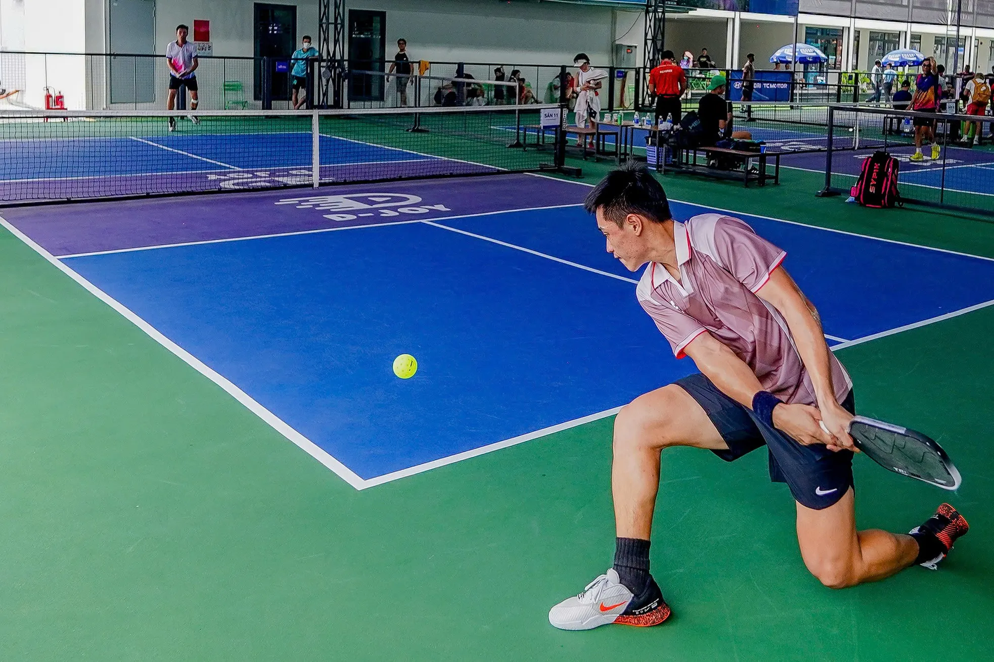 Những màn trình diễn đỉnh cao thổi bùng không khí sôi động ở Giải Pickleball Việt Nam 2025 ảnh 12