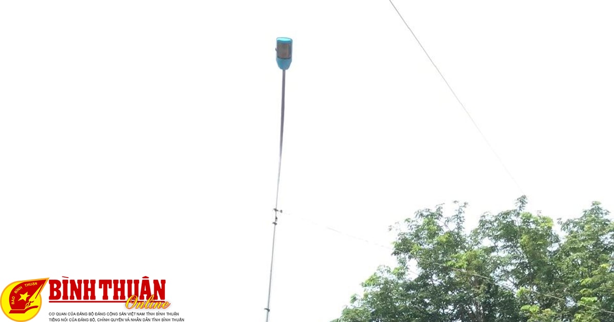 បង្គោល​ភ្លើង​ផ្លូវ​លេខ​៥៥​មិន​បាន​បំភ្លឺ​ជិត​២​ឆ្នាំ​ហើយ!