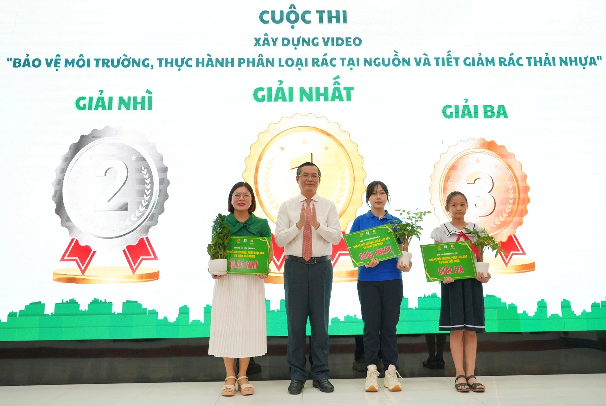 Ngành giáo dục Đà Nẵng tiên phong trong lối sống xanh và Chống ô nhiễm nhựa - Ảnh 3.