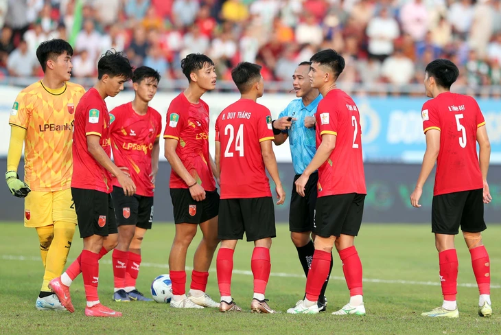 CLB Quy Nhơn Bình Định - Ảnh 2.