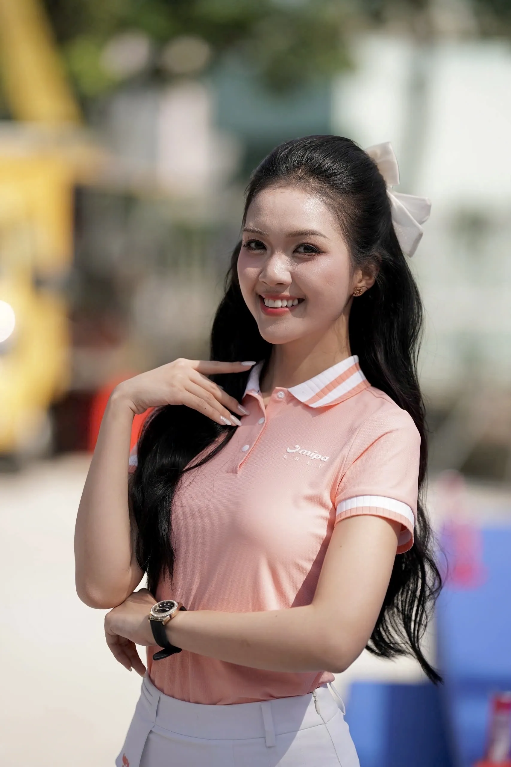 Nhan sắc đại sứ nghệ thuật của Hoa hậu Việt Nam khi làm MC giải Vô địch Pickleball Vietnam ảnh 5