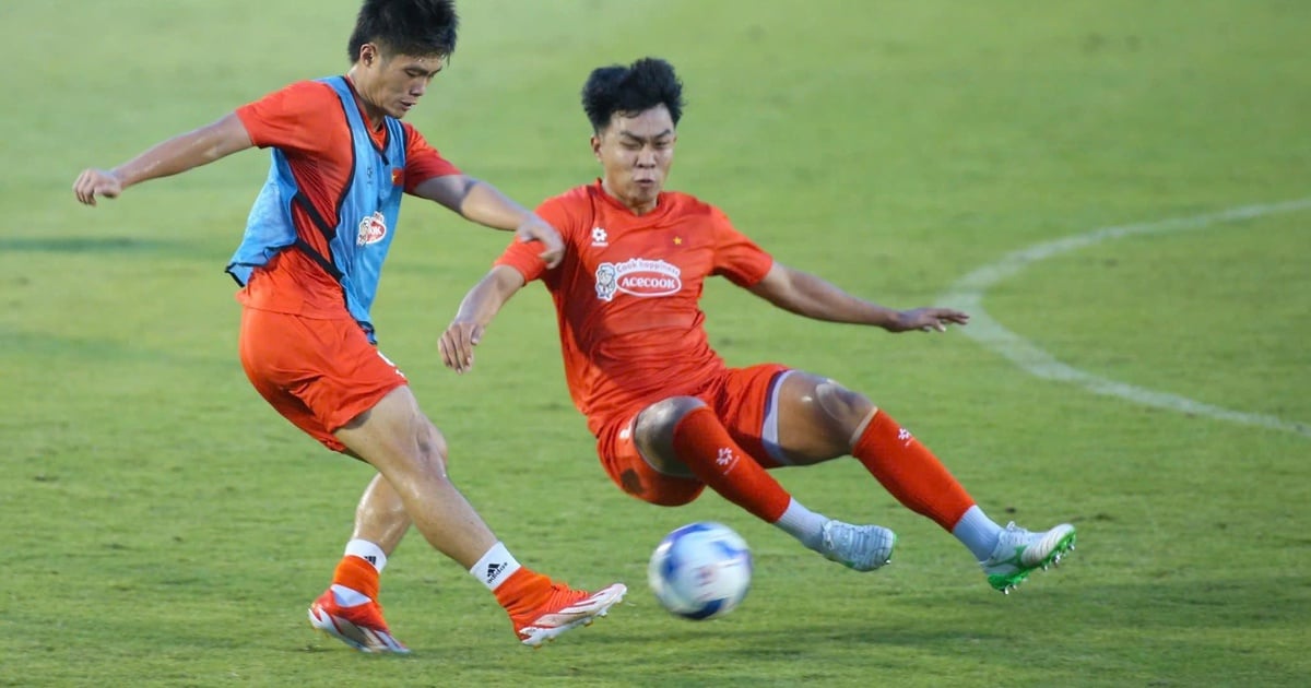 ក្រុម U.23 វៀតណាម៖ ទស្សនវិជ្ជា 'ក្លាហានជាខ្លា' របស់លោក Kim Sang-sik