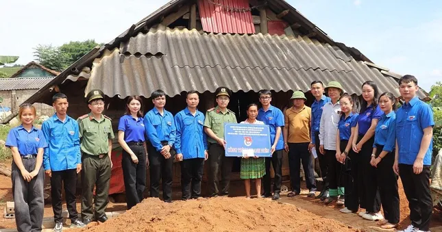 Sơn La vượt mục tiêu giảm tỷ lệ nghèo trên 3% mỗi năm ảnh 1