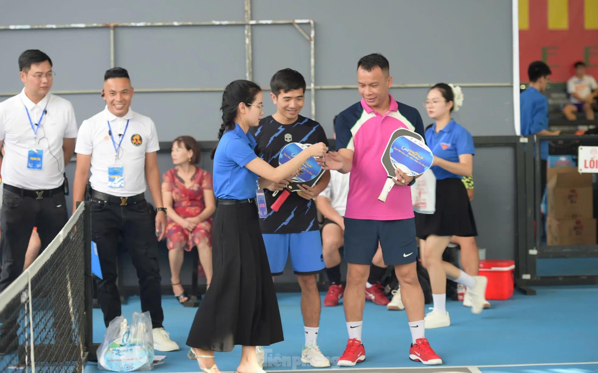 شارك أكثر من 300 رياضي في مسابقة Pickleball 
