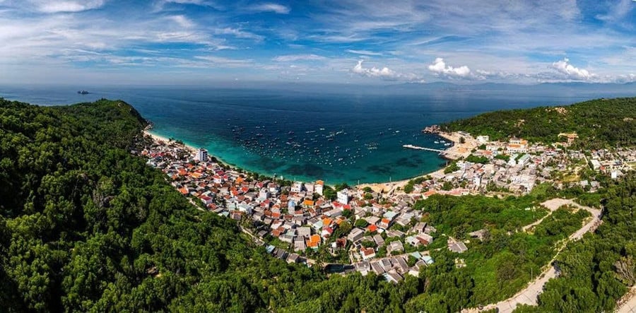 lay-2-2-toan-canh-nhon-chau.jpg