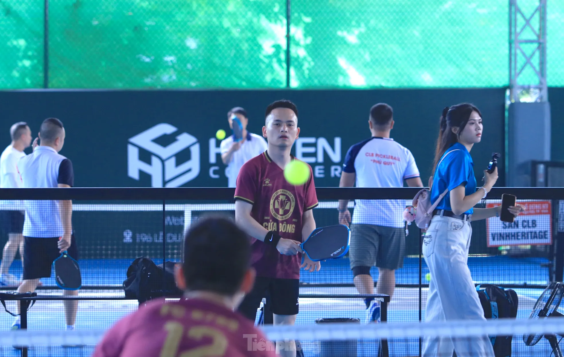 شارك أكثر من 300 رياضي في مسابقة Pickleball 