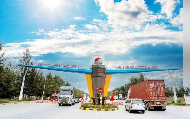 Nam Dinh Vu Industrial Park belongs to Dinh Vu - Cat Hai Economic Zone, Hai Phong City