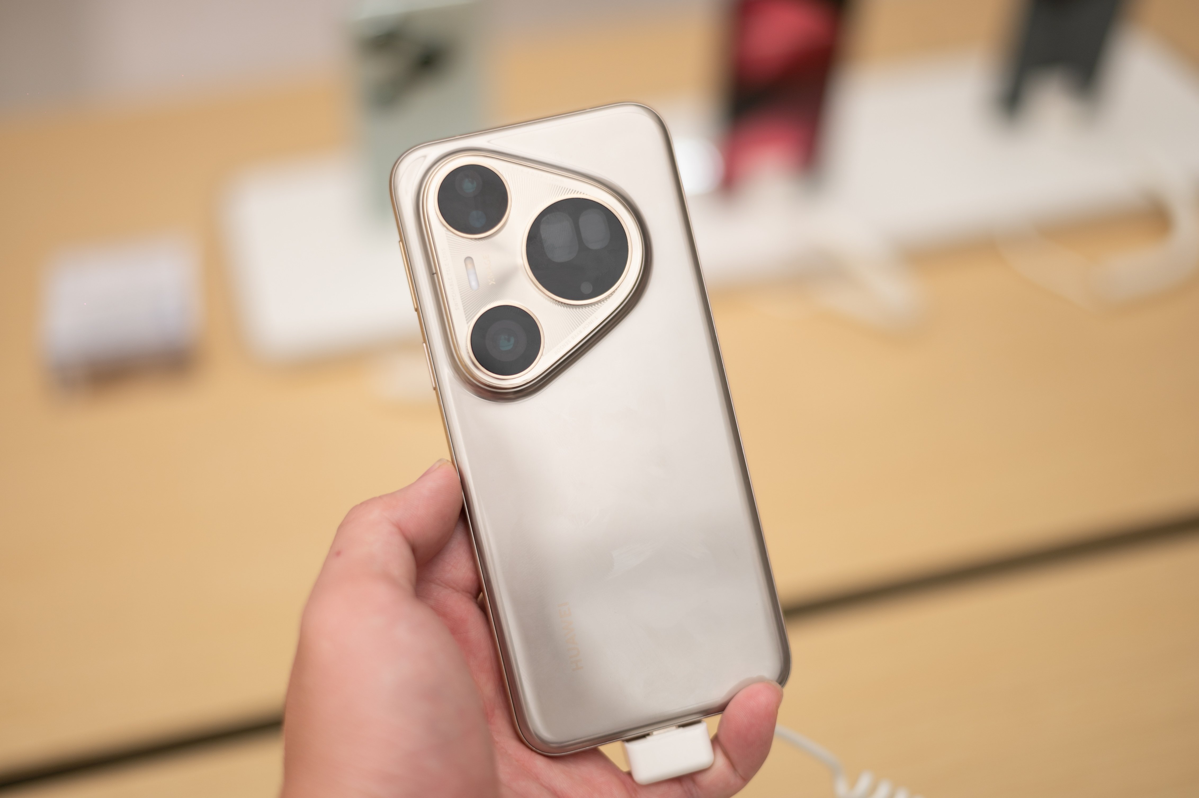smartphone Huawei anh 3