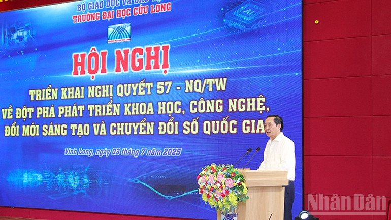 ndo_br_anh-3-pho-trong-btg-tw-phat-bieu.jpg