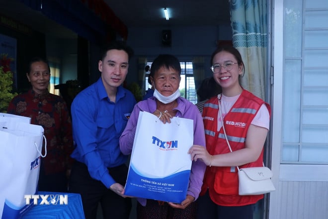 ttxvn-0507-thanh-nien-3.jpg