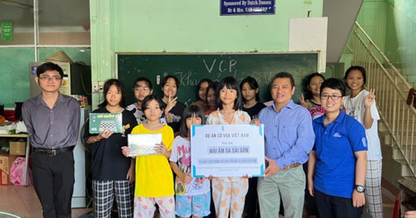 Từ Hoàng Thông và dự án cờ xã hội cho trẻ em