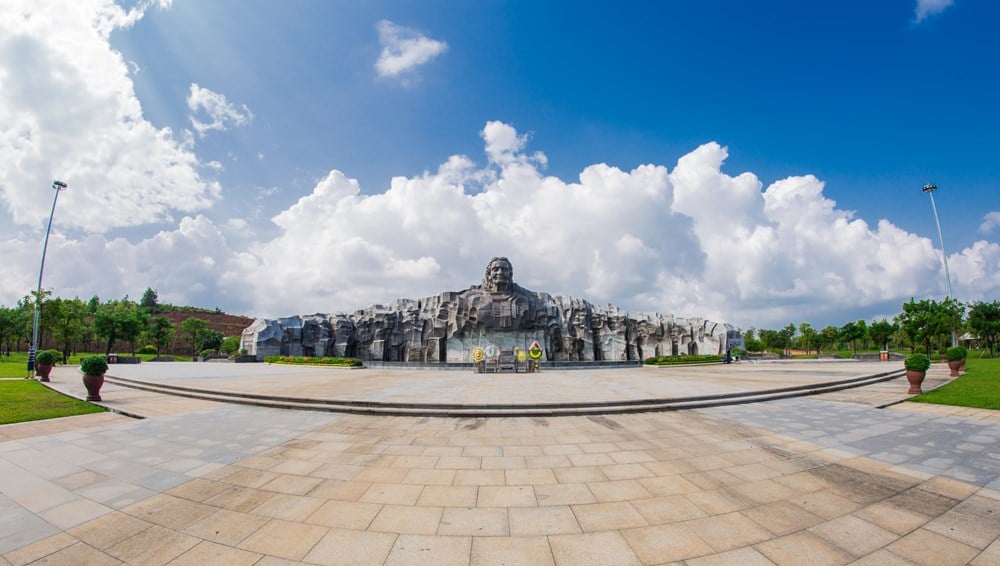 Tổ chức Triển lãm lưu động “Ký ức chiến trường khu V”  - ảnh 1