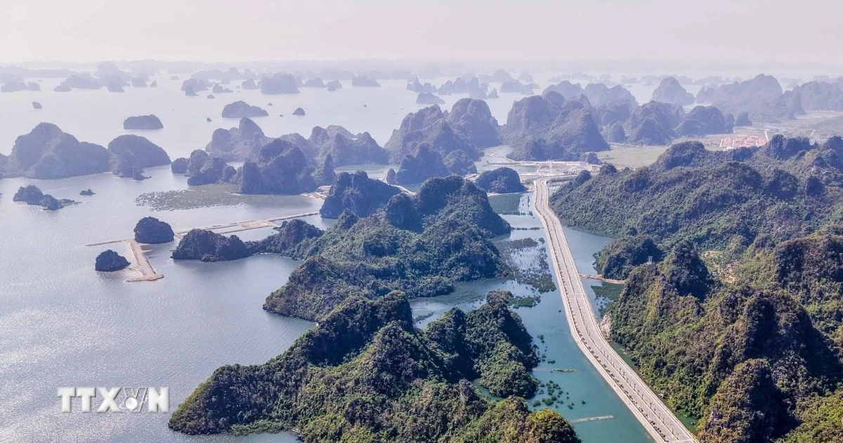 ខេត្ត Quang Ninh៖ ការបាញ់កាំជ្រួចរៀងរាល់ចុងសប្តាហ៍ ដើម្បីអបអរសាទរទិវាជាតិ