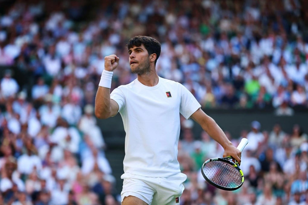 Alcaraz vững vàng tiến bước tại Wimbledon - 1