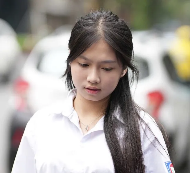 Tuyển sinh lớp 10 ở Hà Nội: Hơn 90 trường giảm điểm chuẩn, cao nhất gần 8,5 điểm ảnh 1