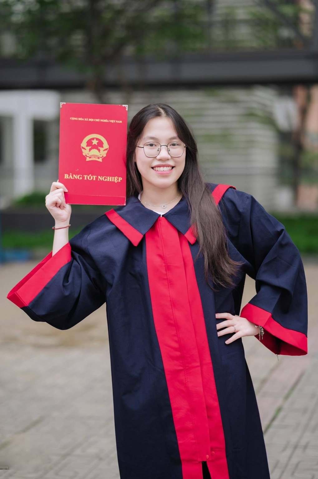 Nữ thủ khoa lớp 10 chuyên vật lý: Em không luyện quá nhiều đề thi chuyên - 1