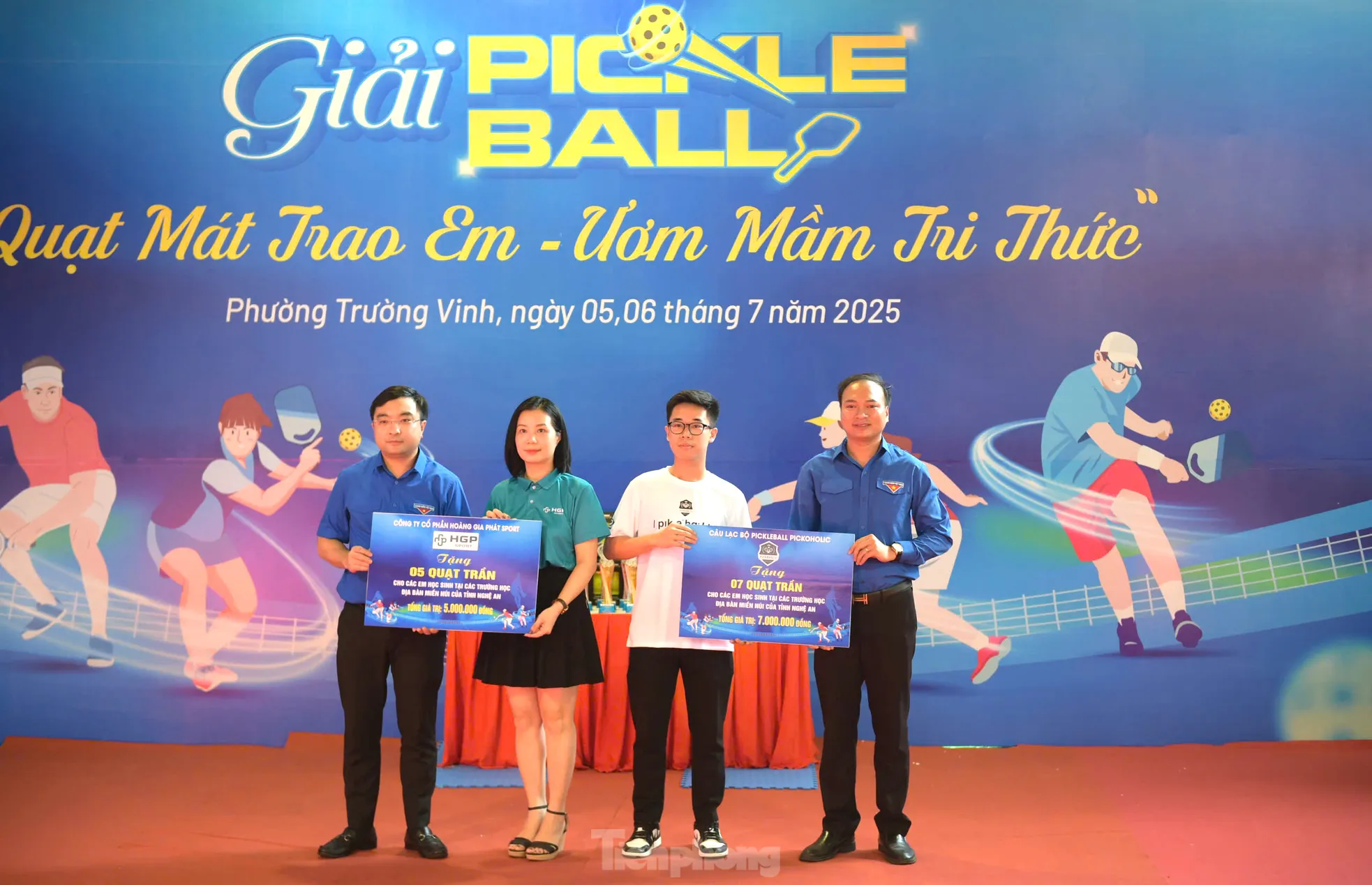 شارك أكثر من 300 رياضي في مسابقة Pickleball 