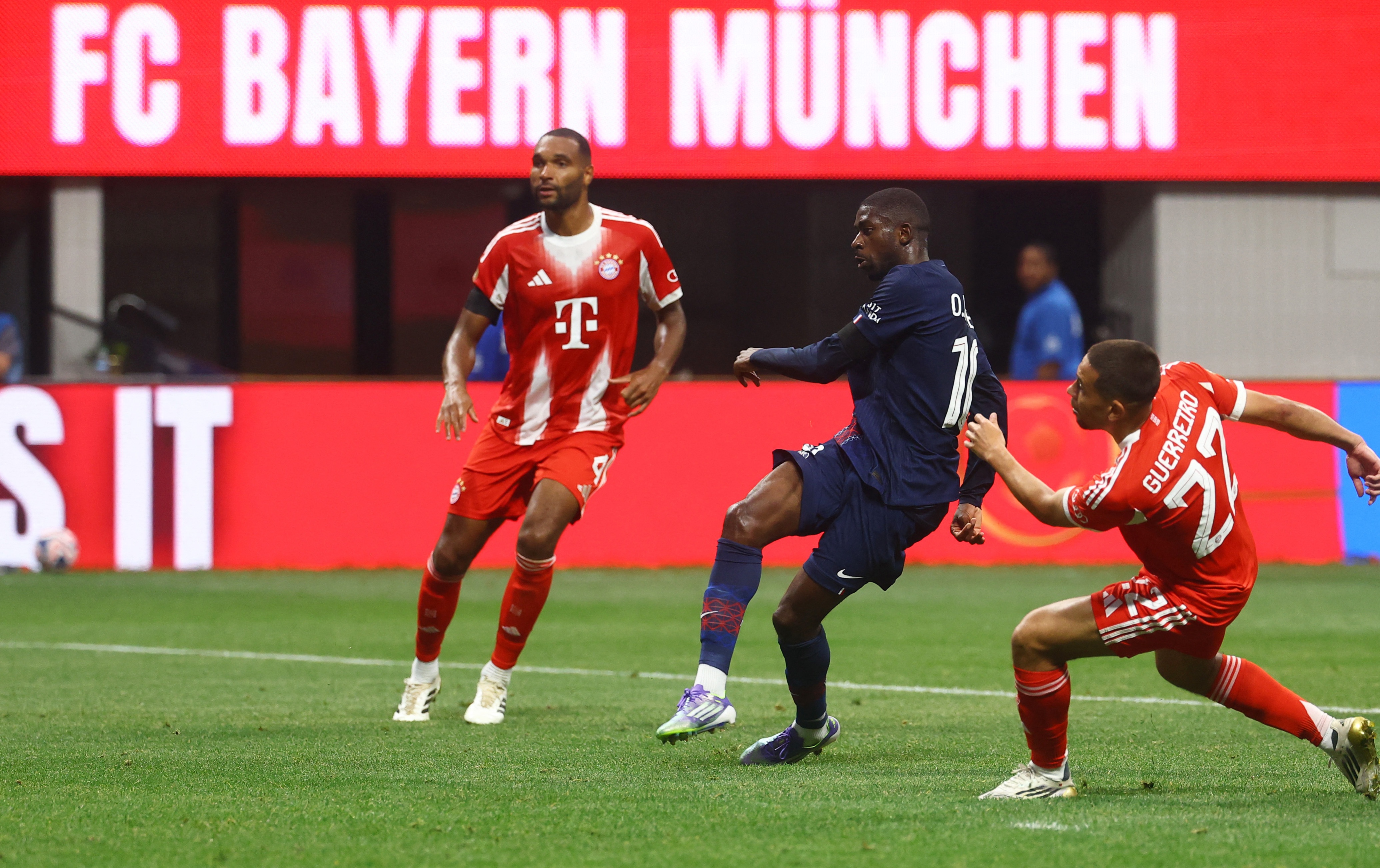 PSG vs Bayern ៦
