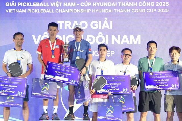 Trương Vinh Hiển thắng lớn ở giải pickleball Việt Nam 2025- Ảnh 5.