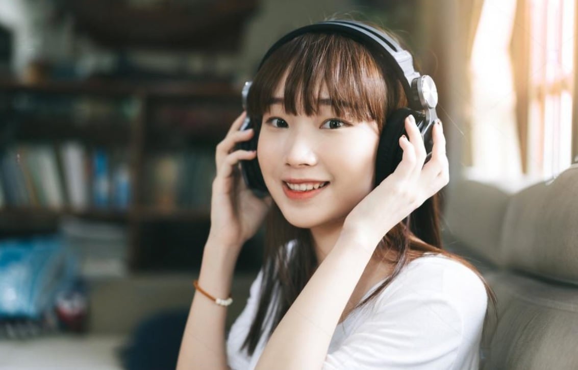 “Ông cụ non” khiến các bậc phụ huynh cắp sách bút theo học - 6