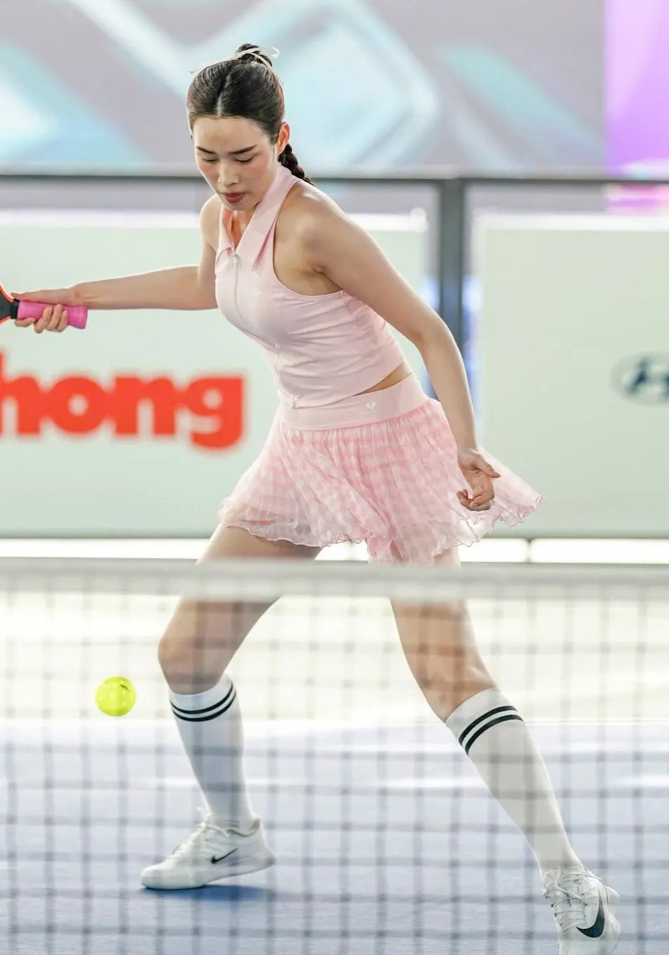 Đỗ Thị Hà và dàn người đẹp thi đấu ngày cuối ở Giải Vô địch Pickleball Việt Nam ảnh 10