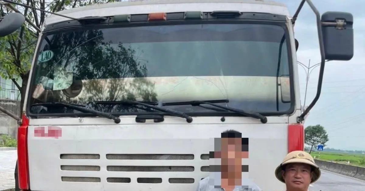 ハイウェイ1Aでトラクターを運転中に薬物検査で陽性反応が出た