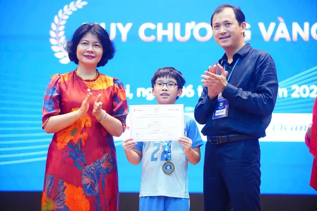 Thí sinh đoạt Huy chương Vàng AIMO 2025: Giải được bài Toán khó như chinh phục 'ngọn núi' cao ảnh 3