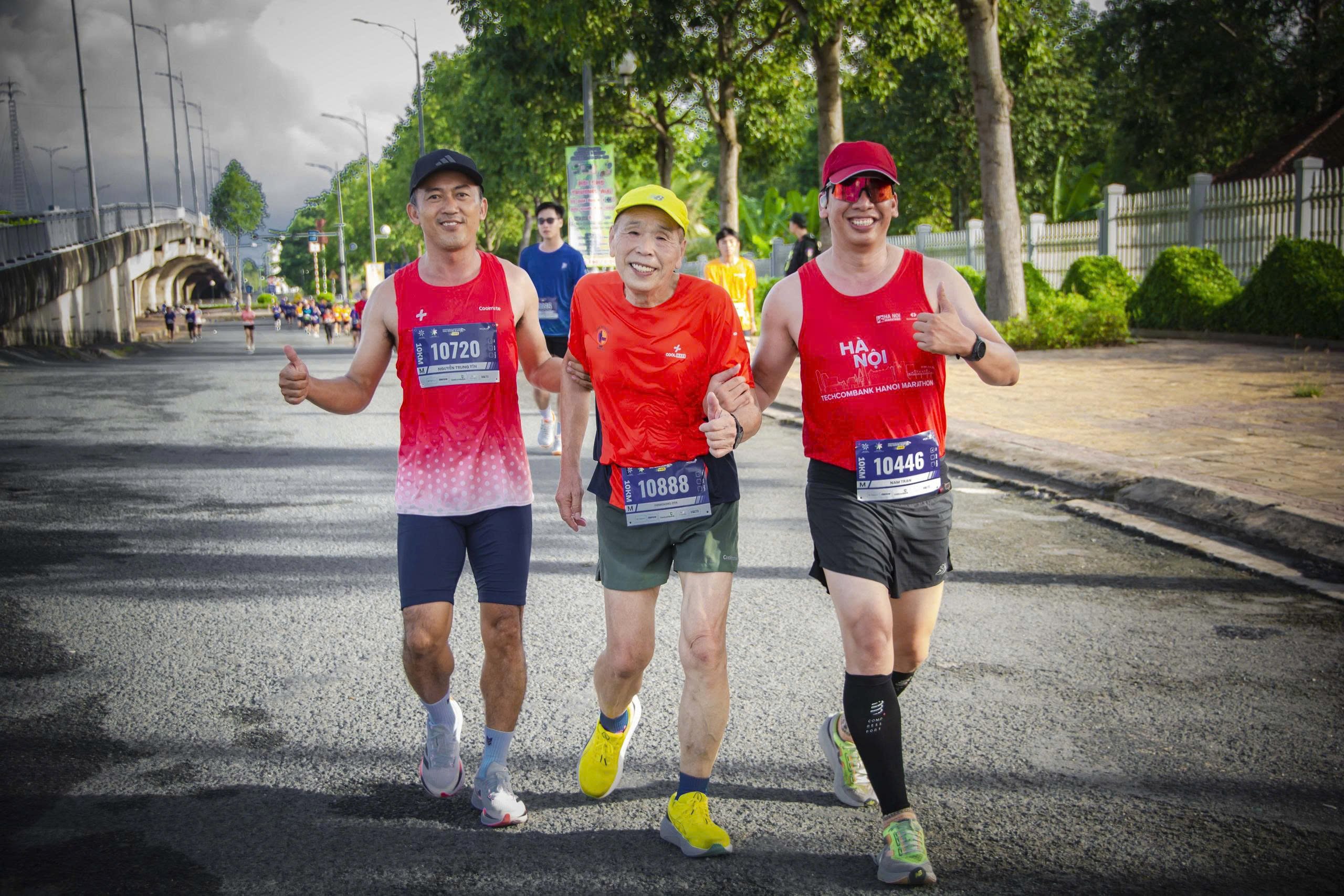 Phó Bí thư Thành ủy Cần Thơ tham gia giải chạy quy mô quốc tế - Ảnh 10.