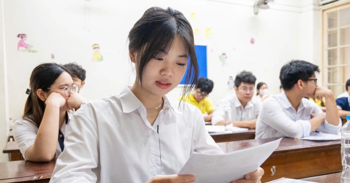 Đáp án môn lý, hóa, sinh thi tốt nghiệp THPT 2025 theo chương trình cũ