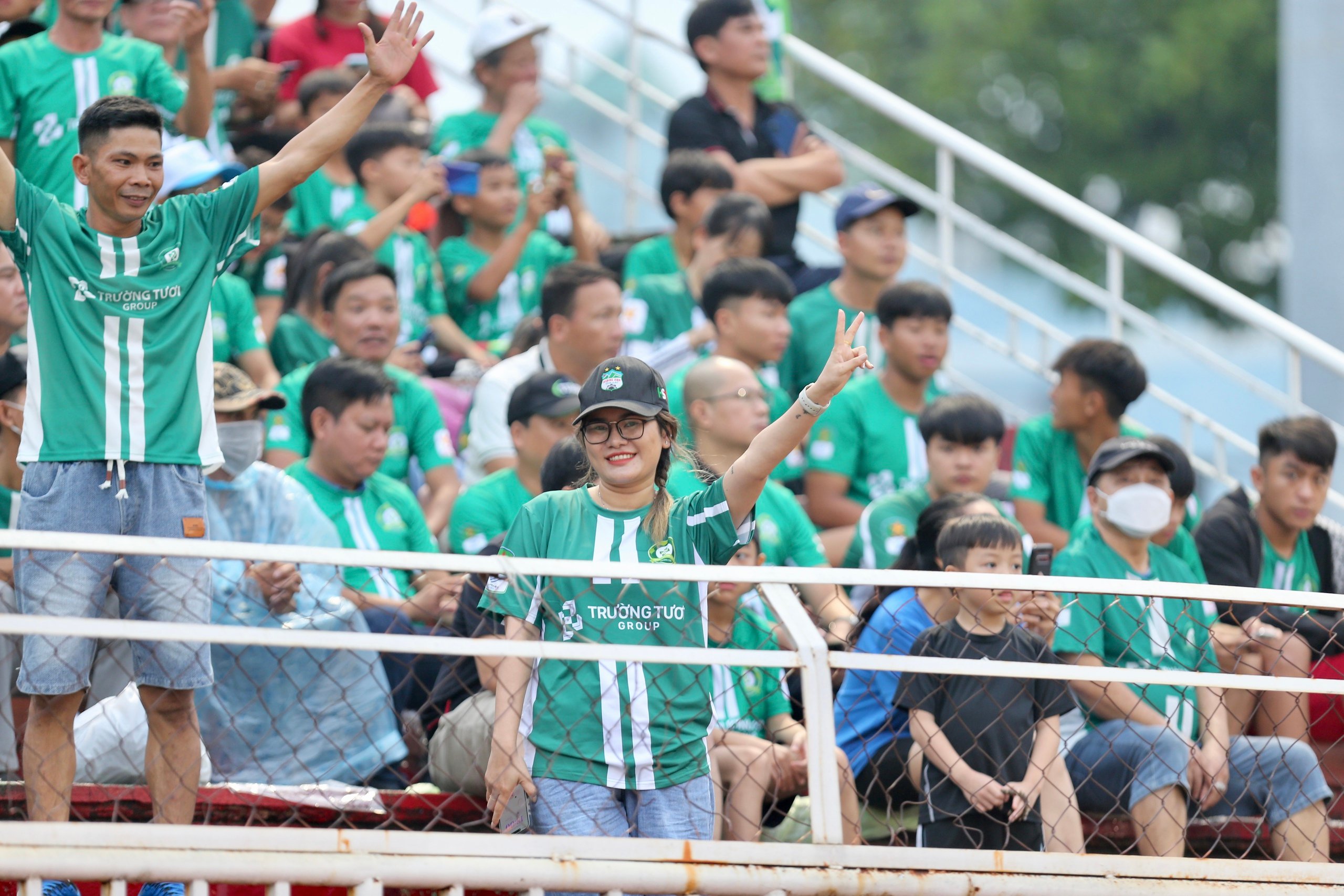 CLB Bình Phước: Hướng đến V-League bằng tình yêu và bản sắc người hâm mộ- Ảnh 1.
